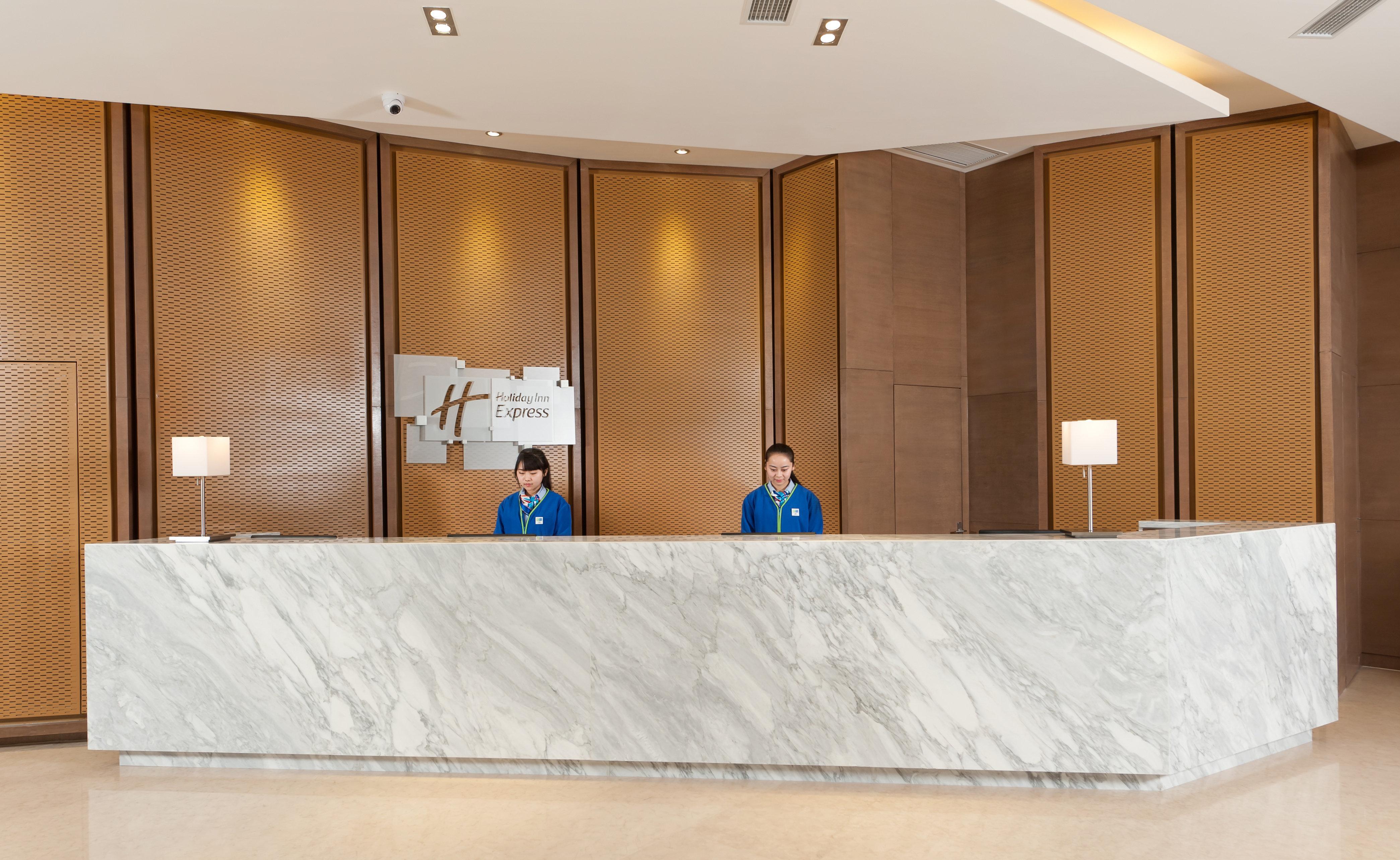 Holiday Inn Express Chengdu West Gate By Ihg エクステリア 写真