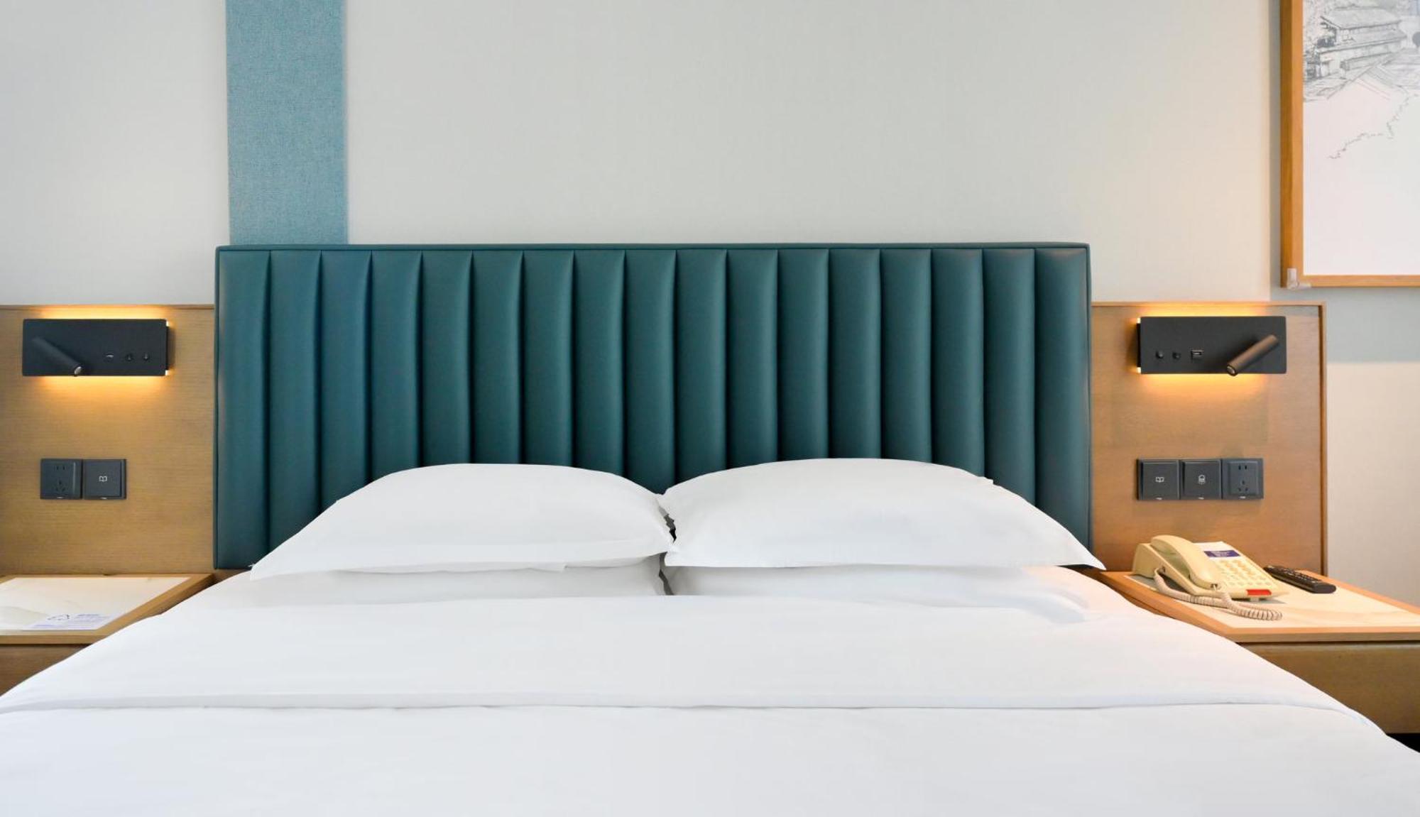 Holiday Inn Express Chengdu West Gate By Ihg エクステリア 写真
